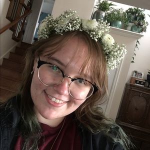 Meet your Posher, Abby